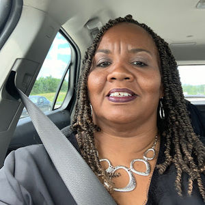 Meet your Posher, Towana